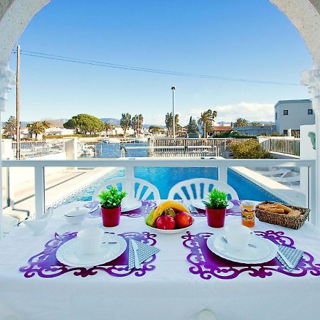 Holiday Home Requesens Canal エンプリアブラバ エクステリア 写真
