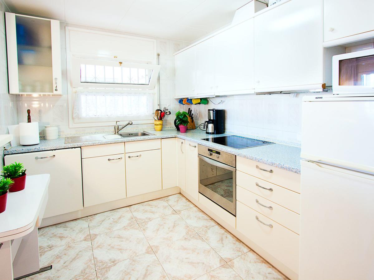 Holiday Home Requesens Canal エンプリアブラバ エクステリア 写真
