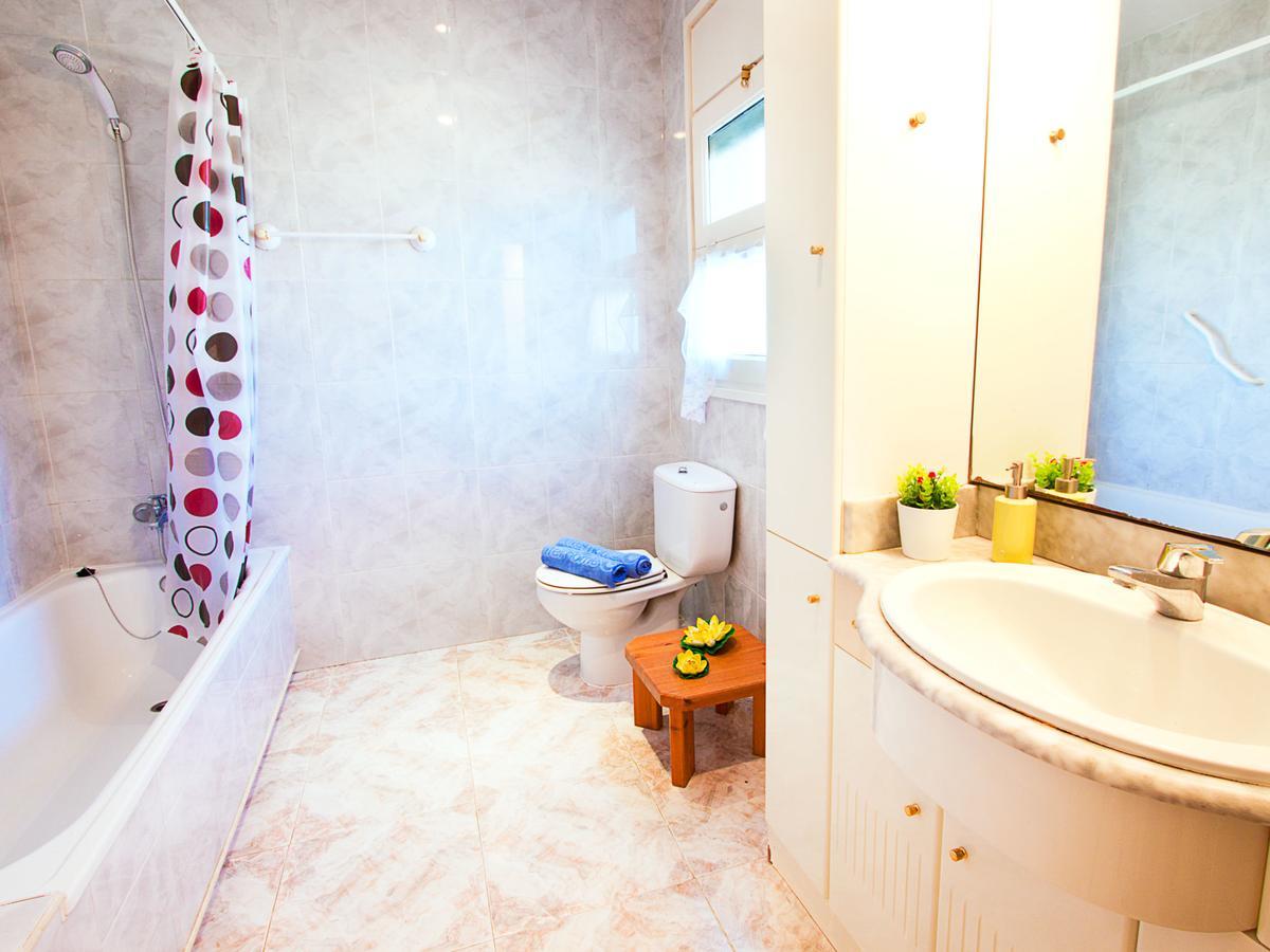 Holiday Home Requesens Canal エンプリアブラバ エクステリア 写真